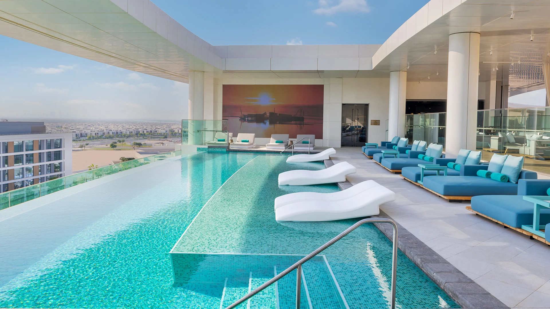 WB Abu Dhabi Hotel