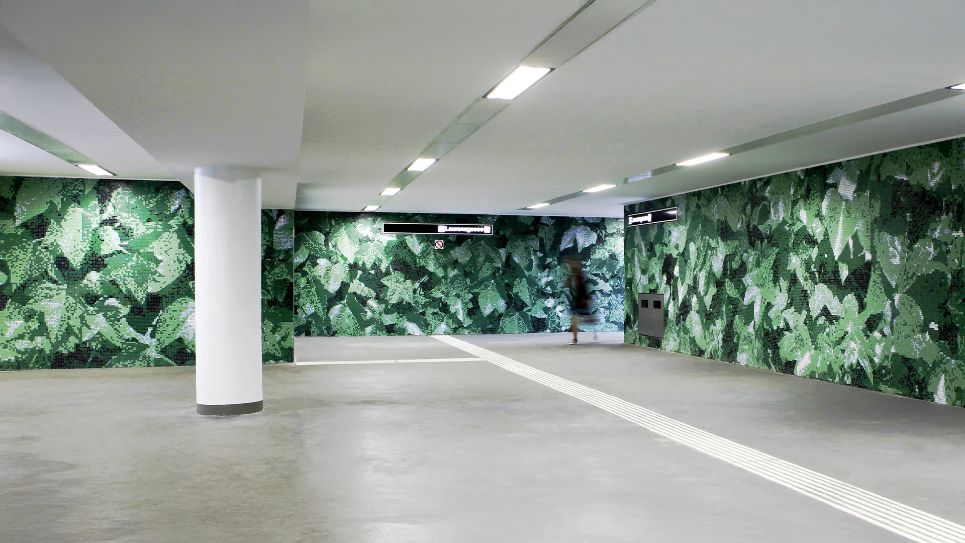 Laurenzgasse Station